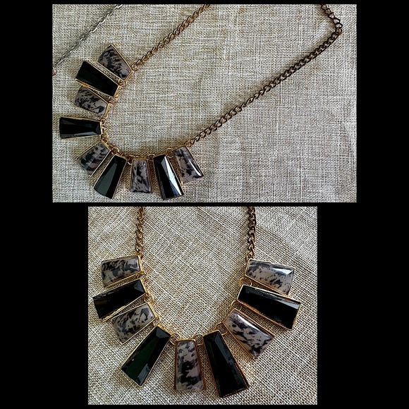 ⚜️3 for $30⚜️ Vintage Statement Bib Necklace Black Leopard Print Marbled Acrylic - Picture 2 of 5